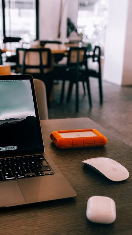 Desk Setup Tips for Focus and Comfort: Create Your Ideal Workspace